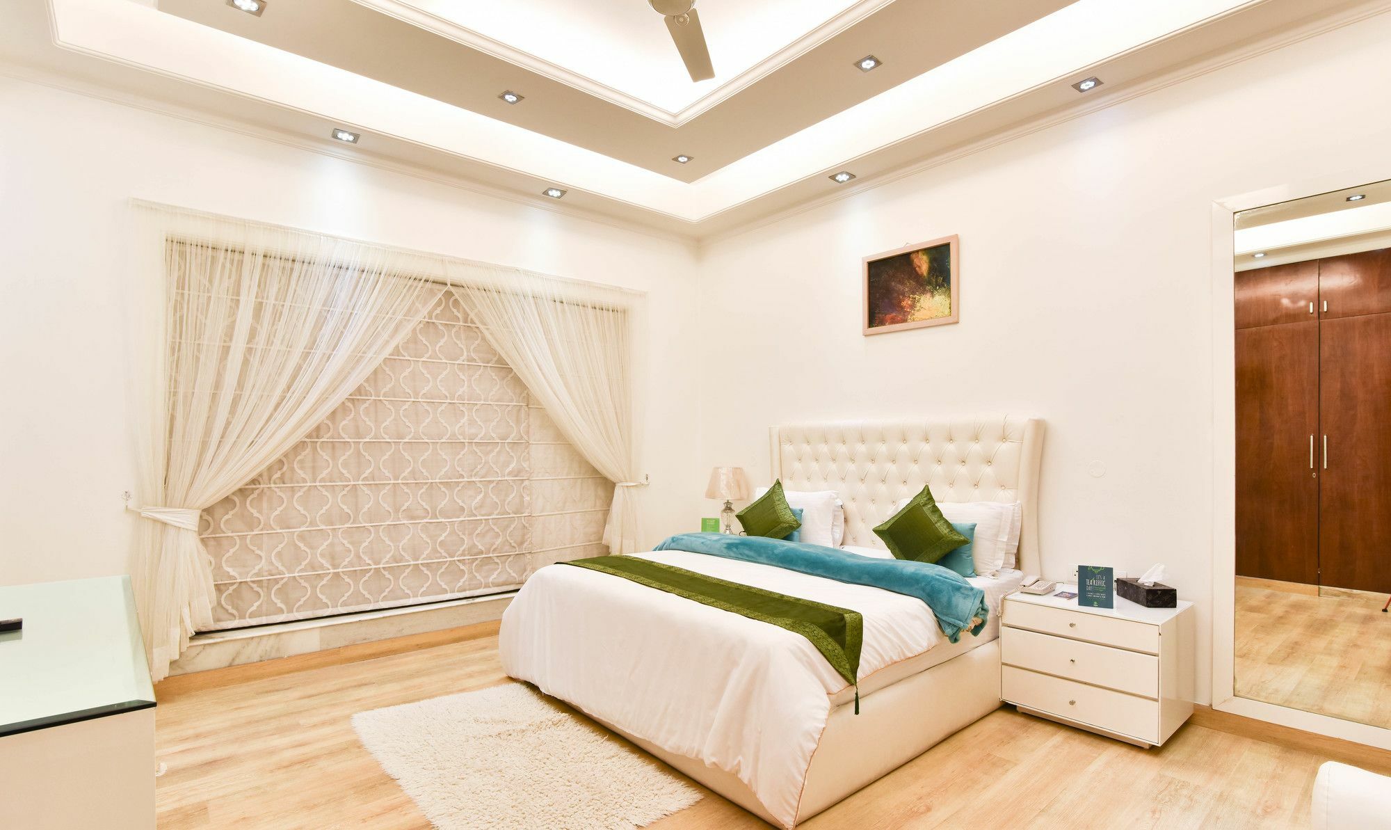 Hotel Treebo Trend The G8 Sector 39 Noida Esterno foto