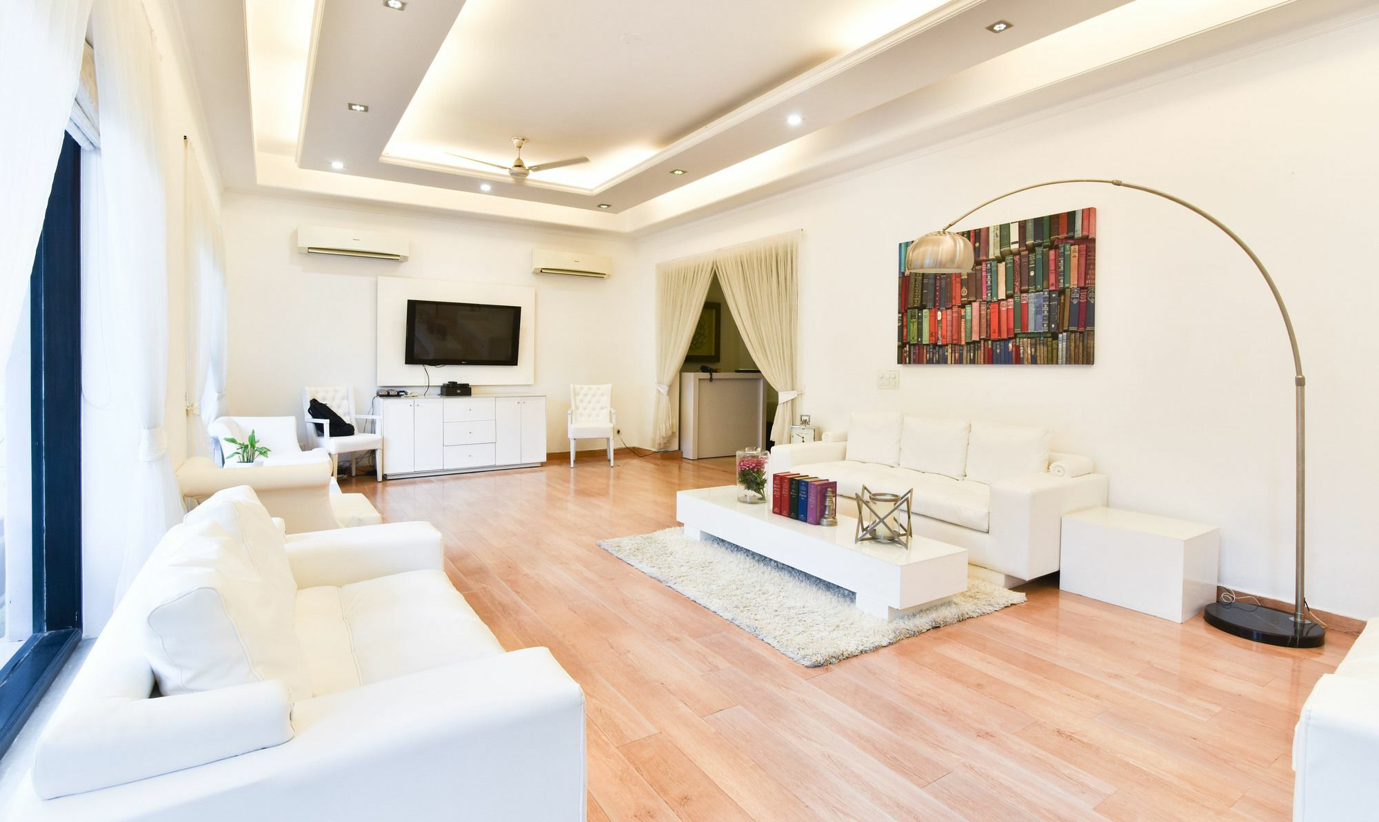 Hotel Treebo Trend The G8 Sector 39 Noida Esterno foto